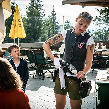 Berghaus Tirol Pensión *